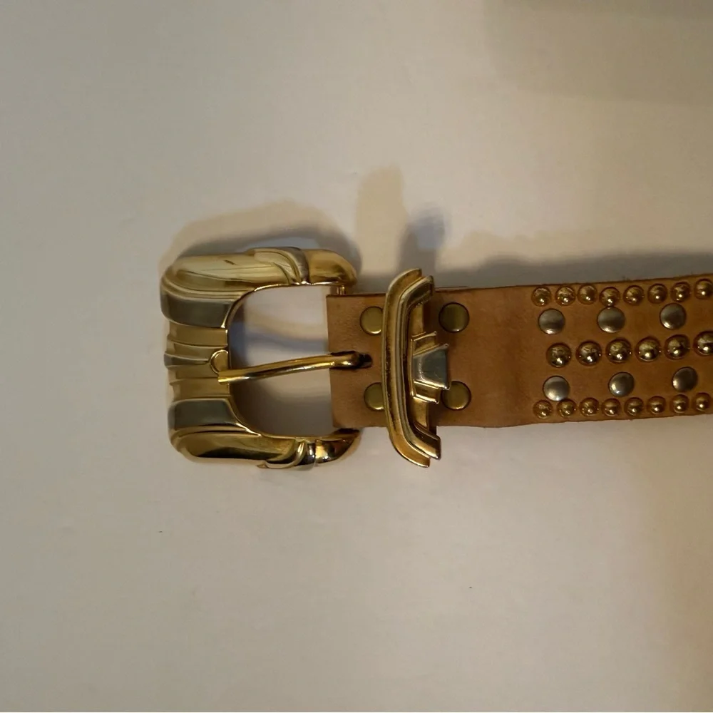 SAND CASTLE USA BELT TAN LEATHER GOLD SILVER STUDS BUCKLE No size Fits M